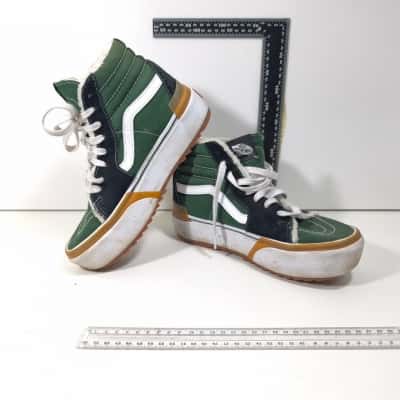 Mens Vans Size US 6.5 Sneakers High Tops Sk8 High Panelled Shoes 