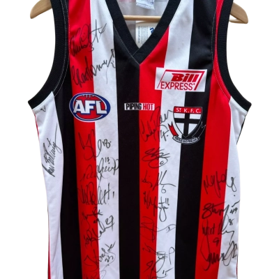 AFL Unisex  Size M Printed Shirt Black  / Red / White 