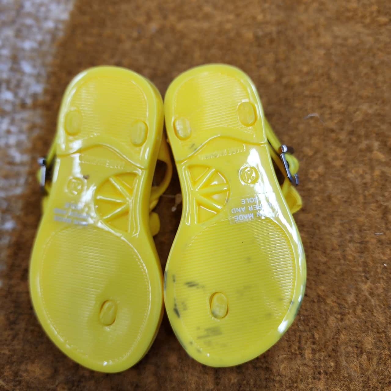 Country Road Kids Size 20 Yellow