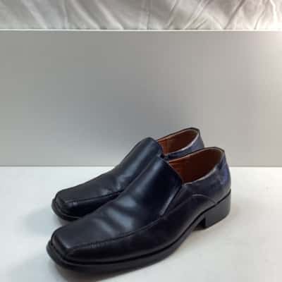 Mens  Size 42 Dress shoes Beige / Black  