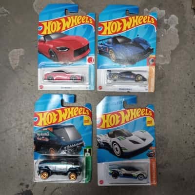 Hot Wheels Assorted x 4