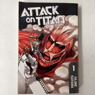 ATTACK ON TITAN  "The desperate battle begins" comic book