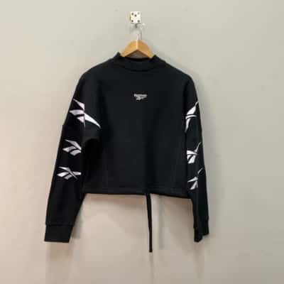Reebok Womens  Size XS Cropped Jumper Black  / White 