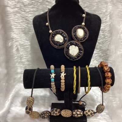  Womens Beaded Necklace & bangles-Black  / Brown / Other