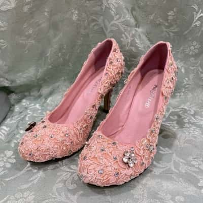  Womens  Size 40 Heels Pink  