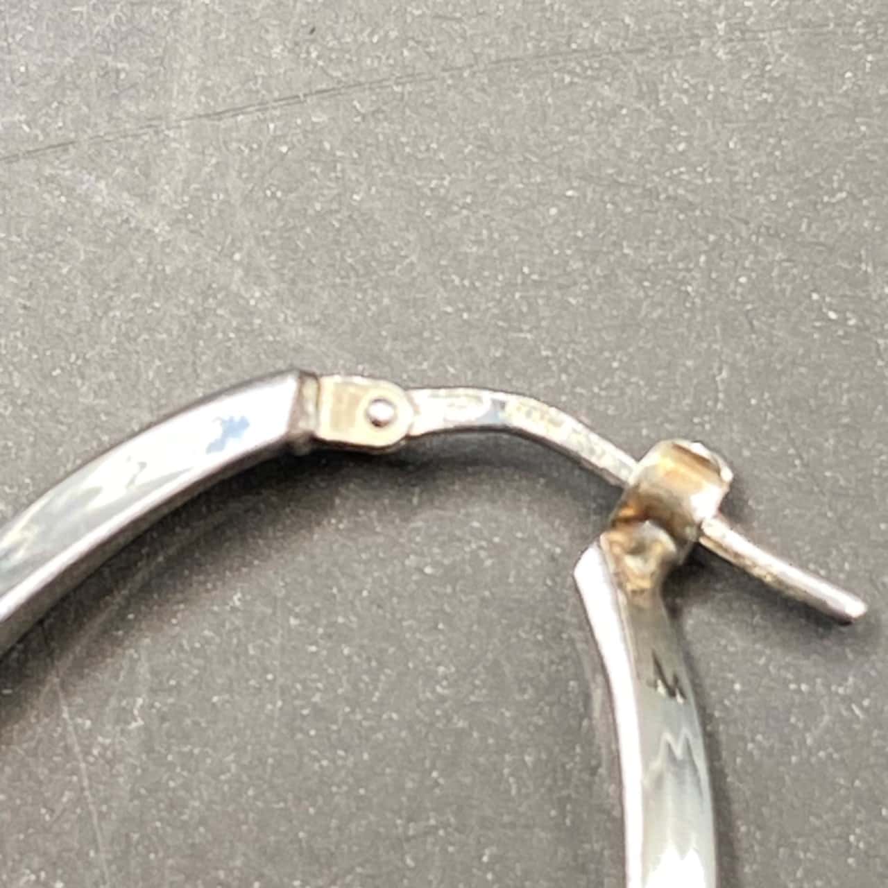 Large Octagon Hoops In Silver - Elizabeth Laine - Foto 5