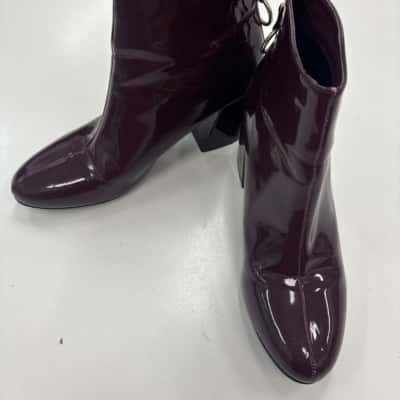 Rubi Womens  Size 39 Maroon 