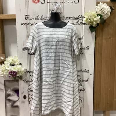 Worthier Brand! 100% LINEN SHORT SLEEVE DRESS! Womens  Size M / S Midi Dress / Short Sleeve Dress  Pattern / Striped / White 
