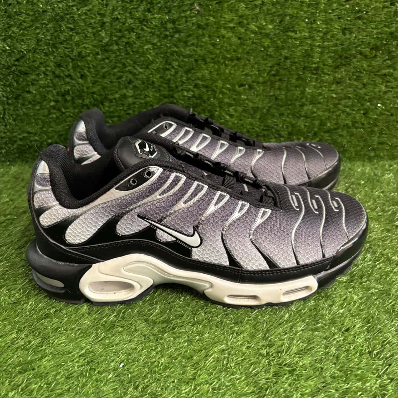 nike air max tn size 8