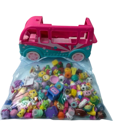 SHopkins truck and figures
