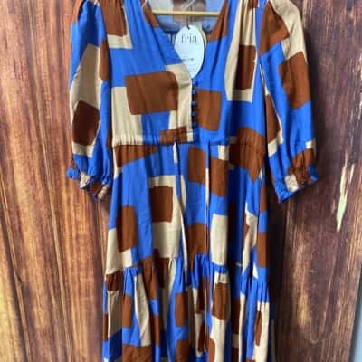 FRIA the label   Size 6 Beige / Blue / Brown  dress new 