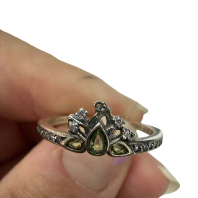 Pandora Womens Disney Princess 'Tiana Tiara' Gold-plated Ring with Green Stones