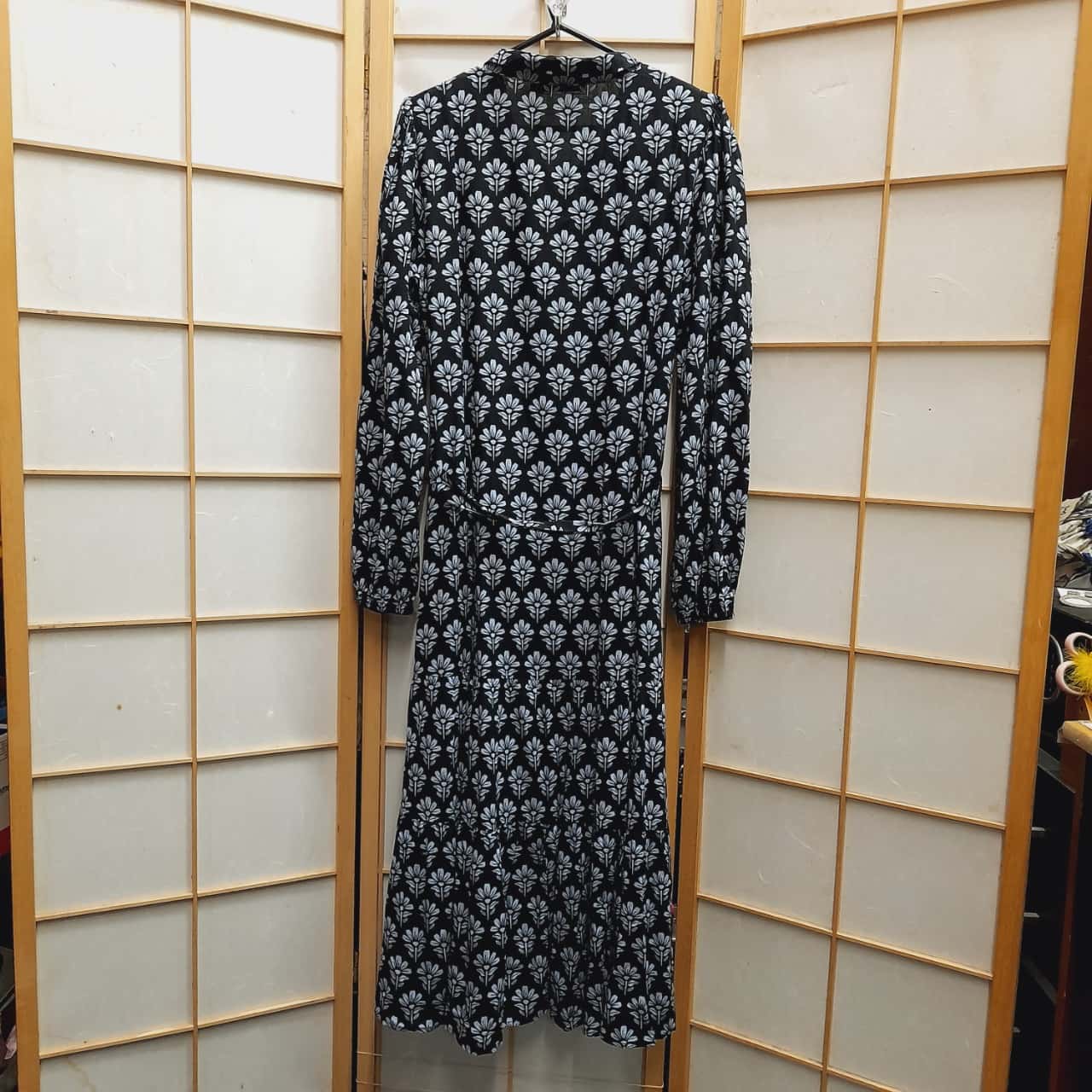 Sportsgirl Womens Size 16 Long Sleeve Maxi Dress Black / Blue / Floral (s)