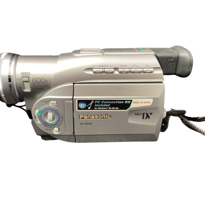 Panasonic NV-DS28 Digital camcorder