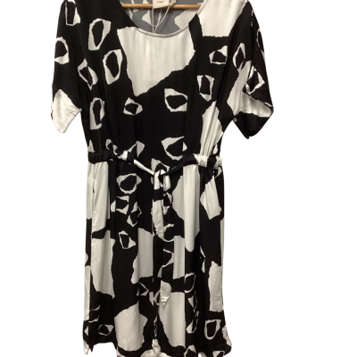 ELK Womens  Size 8 Midi Dress Black  / White 