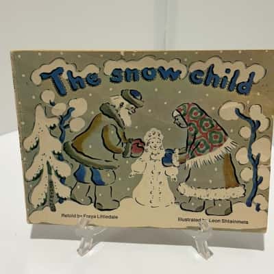 The Snow Child - Vintage 1978 Edition, retold by Freya Littledale