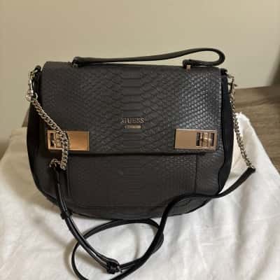 Guess Women's Snake Skin Embossed Pattern Cross Body Bag / Handbag 