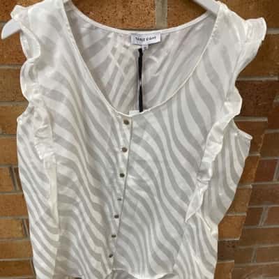 Table Eight Womens  Size 12 white Leopard Top 
