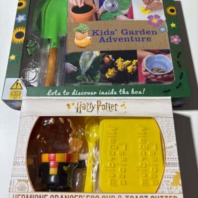  Kid’s pack - Harry Potter egg cup/toast cutter & Garden Adventure Kit 