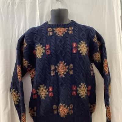 “Womens Vintage “up hill” Sweater 