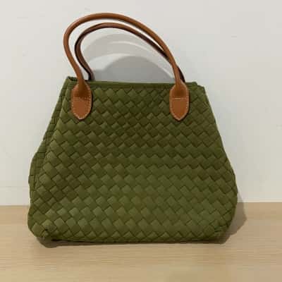  Webe USA Handbag Olive & Tan