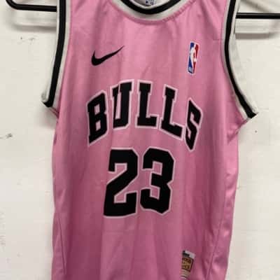 Chicago Bulls NBA Kids  Size 10 Sportswear Pink  