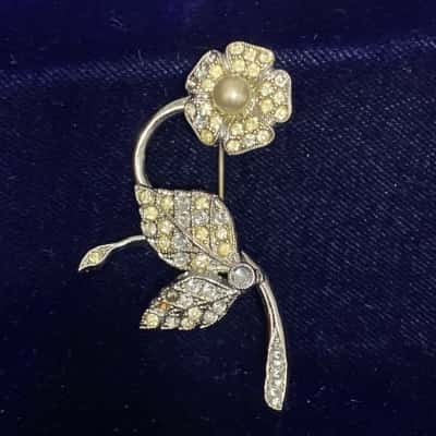 Vintage Faux Pearl & Diamante Flower Brooch 