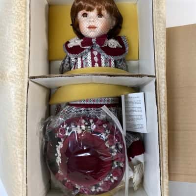MEGAN Franklin Mint 19" Porcelain Doll COCA-COLA HEIRLOOM Series w/ Wagon 