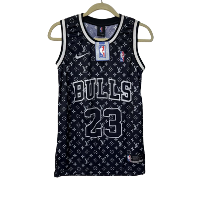 Bulls  Kids  Size 14 Sport Top Black  new