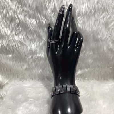  Womens Bracelet / Ring Black  