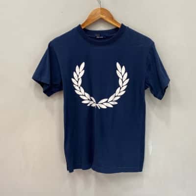 Fred Perry Mens  Size M Short Sleeve T-shirt Blue / White 
