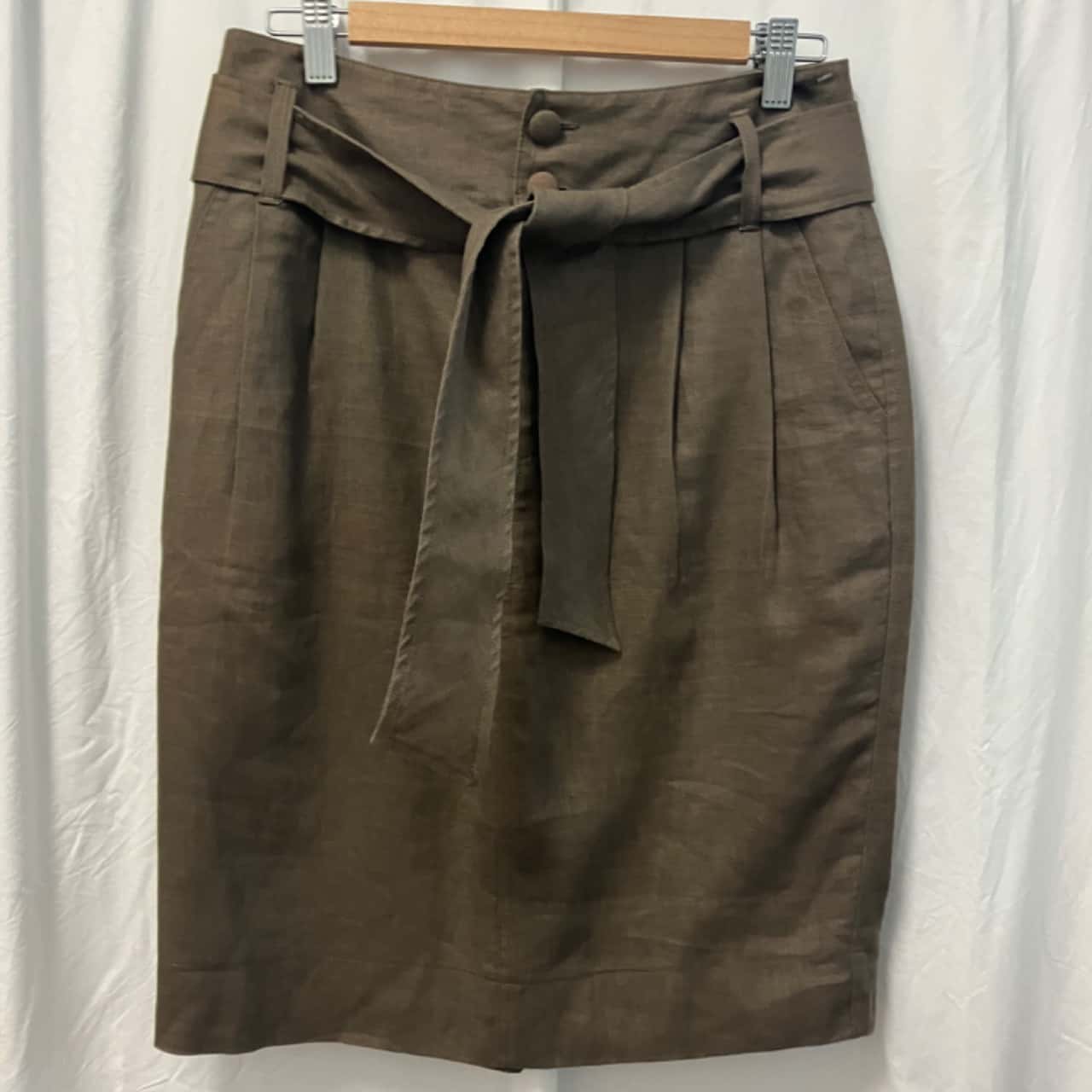 Laura Ashley A-Line Calf Length Skirt. Size 10