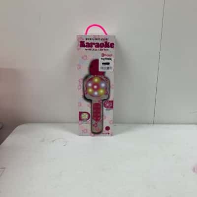 Throwback Karaoke Wireless LED Microphone/MIC 