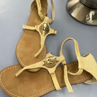 Guess Yellow   Flats Size 8 