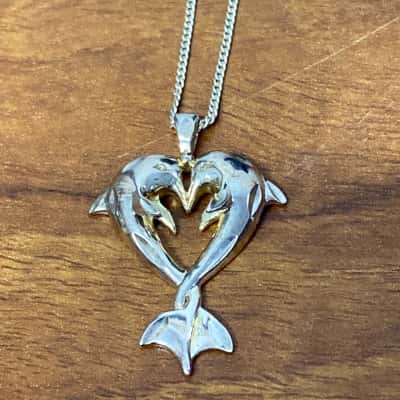 Sterling Silver (stamped 925) dolphin heart pendant 44cm necklace