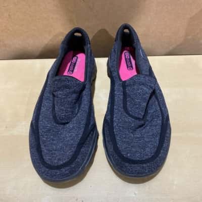 SkechersGo Walk 2  Womens  Size 9 Grey 