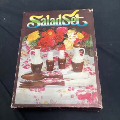 Vintage 1970's materia hostess salad set