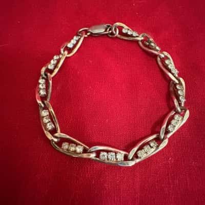  Women's Link Bracelet featuring Twisted Metal Links 
