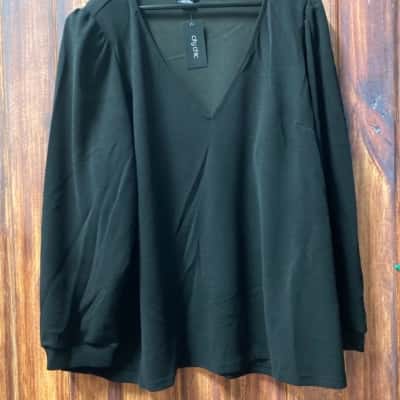City Chic  Size 24 Black  top new 