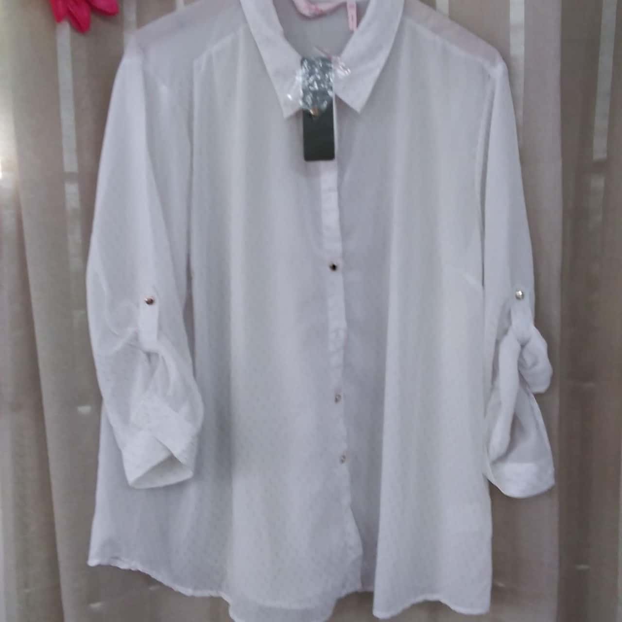 white top size 22