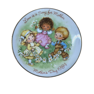 Avon Trinket Dish - Love is a Song for Mother 