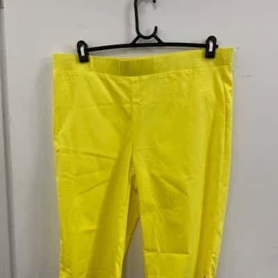 Millers Womens  Size 18 Yellow 