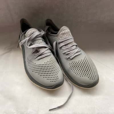 Crocs Women's Literide 360 Pacer Shoes Size 9 - Grey 