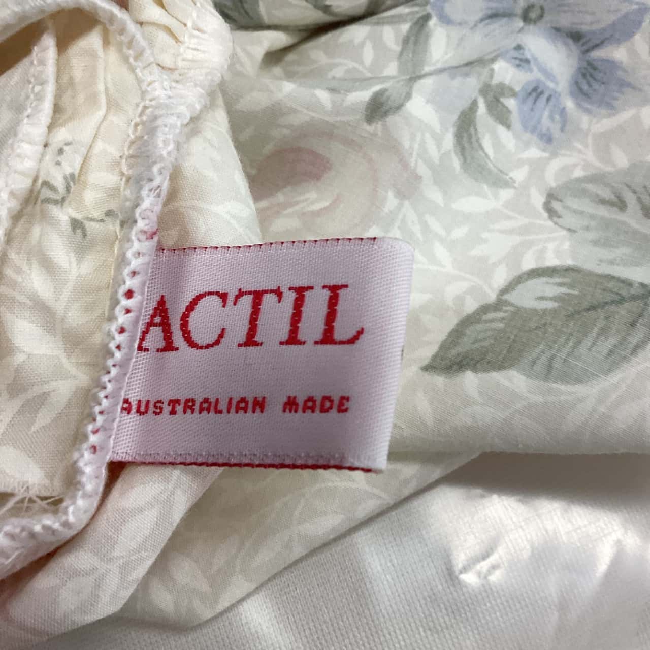 Actil Double Bed Floral Doona Cover with Two Frilled Pillow Cases(s)