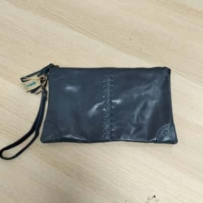 Ash & Oak Clutch NWT 