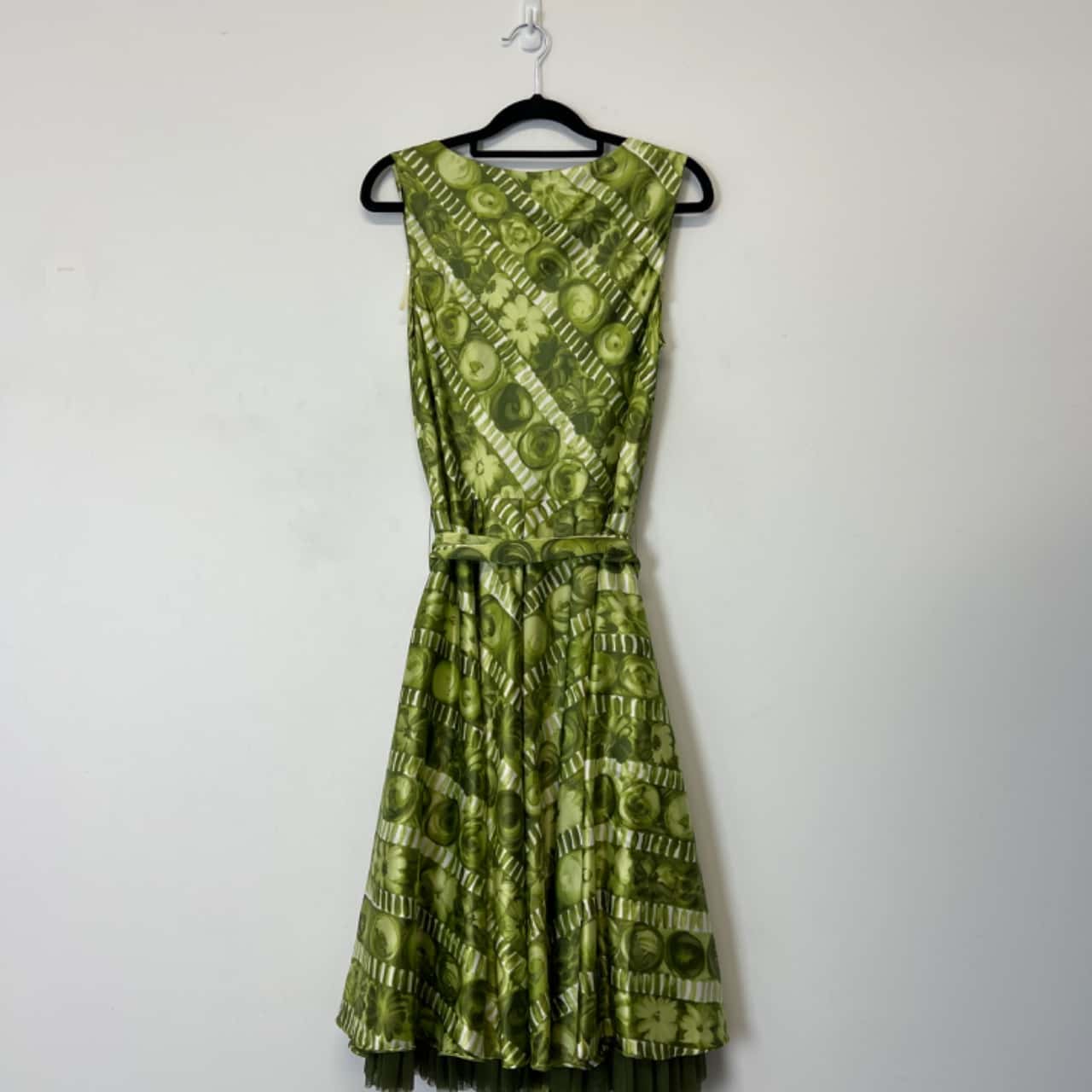 Charlie Brown Size 10 Green dress(s)