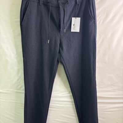 Yd. Mens Size 34 Track Pants Blue / Navy Blue BNWT 