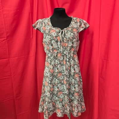  Womens Expression Size 14 Floral Dress