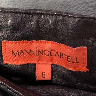 Manning Cartell Womens  Size 6 Black  leather shorts