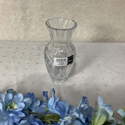 Mikasa Olympus Swirl Pattern Classic Glass Bud Vase